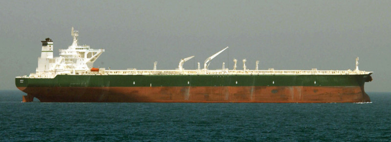 Foto ilustrasi kapal tanker (bukan foto MT Belma yang sebenarnya). Sumber: US Navy, domain publik.